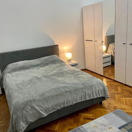 Apartament Super Central Cu Parcare Privata Apartamento Arad Exterior foto